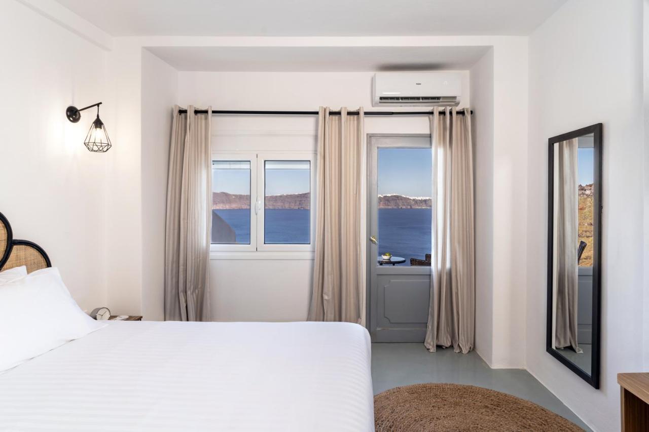Evanthia Best View Thirassia Island Hotel ภายนอก รูปภาพ