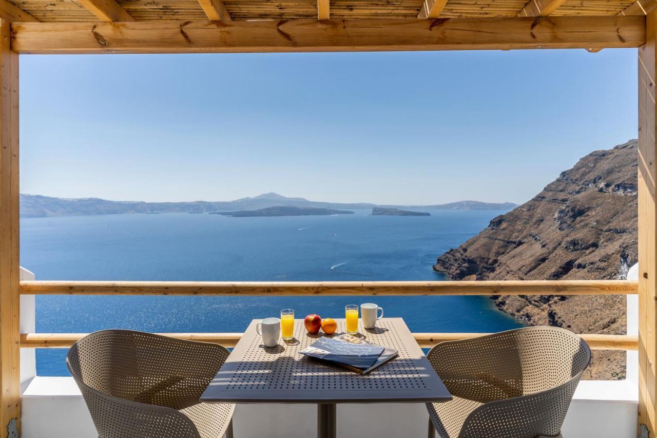 Evanthia Best View Thirassia Island Hotel ภายนอก รูปภาพ